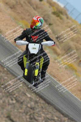 media/Nov-04-2023-2WTD (Sat) [[147bbb9217]]/B Group/1220pm (Outside Turn 2)/